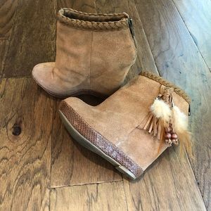 chinese laundry brand platform wedge ankle booties